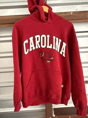 Vintage Russell Athletic South Carolina Gamecocks Red Hoodie - Size L